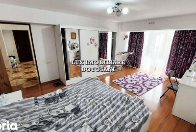 Apartament cu 4 camere decomandat în Central - 3
