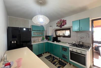 Casă tip duplex – mobilată și utilată – 4 camere-250 mp teren - 12