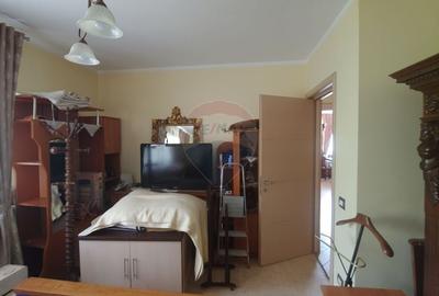 Casa / Vila de lux cu 5 camere de vanzare in Vadu Moldovei, Suceava - 50