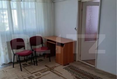 Apartament cu 2 camere, semidecomandat, zona 9 Mai - 1