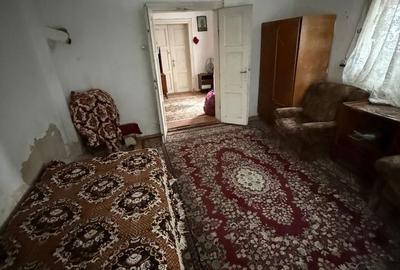 Casă cu 4 camere în Port - 1