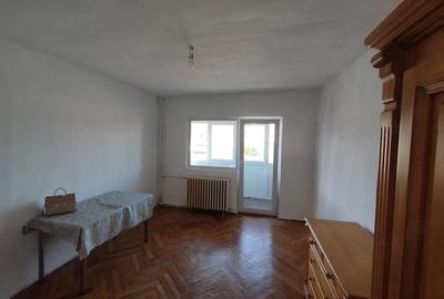 Garsonieră decomandată în Central - 8