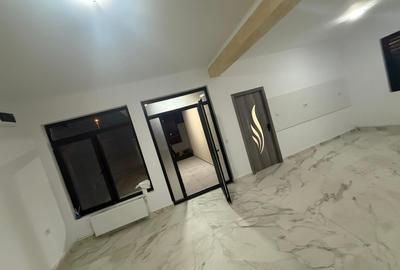 Casă individuală cu 3 camere cu Canalizare în Central - 4