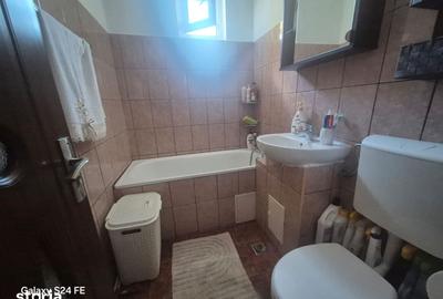 Apartament cu 2 camere decomandat în Dărmănești - 3