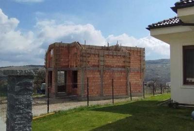 Casă cu 4 camere în Central - 9