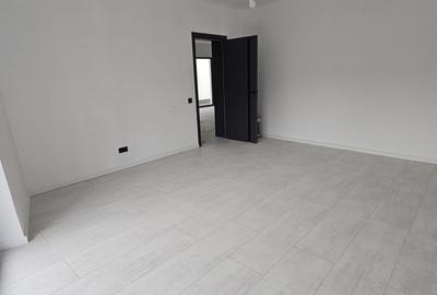 Casă cu 4 camere cu Teren 174 Mp în Tineretului - 10