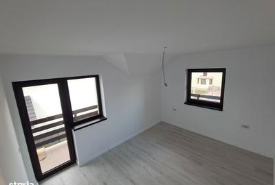 Casă cu 4 camere cu Teren 420 Mp în Sânpetru - 8