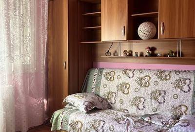 Apartament cu 3 camere semidecomandat în Central - 2