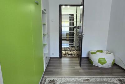 Apartament cu 3 camere decomandat, mobilat în Micro 3 - 21