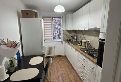 Apartament cu 3 camere decomandat în Tătărași - 2