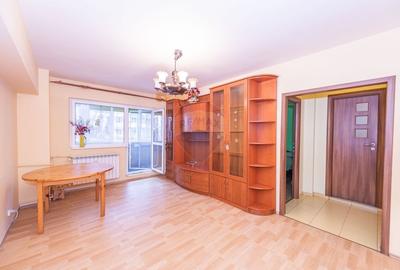 Apartament cu 3 camere semidecomandat, mobilat în Tei - 1