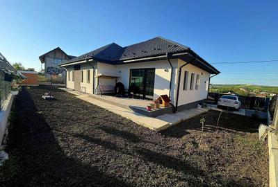 Casă cu 4 camere în Cornești - 2