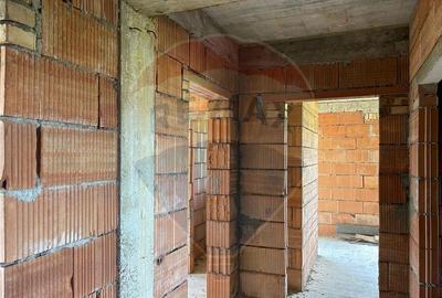 Apartament cu 2 camere la super pre? in Mocira - 9
