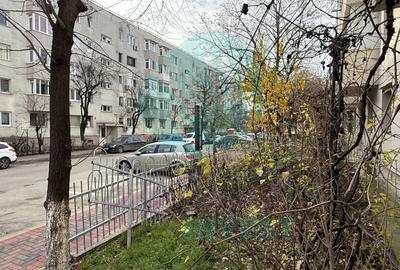 Apartament cu 3 camere decomandat în Vitan