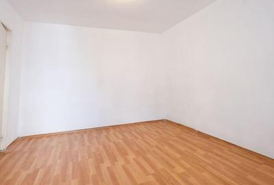 Apartament cu 3 camere decomandat în Drumul Taberei - 17