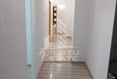 Apartament cu 2 camere, decomandat, situat in zona Spitalul Judetean Apartament cu 2 camere, decomandat, situat in zona Spitalul Judetean - 3