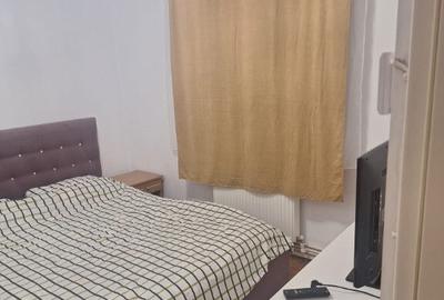 Inchiriez apartament pe strada Toamnei nr 1 - 7