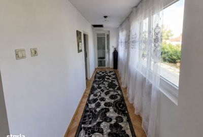 Casă cu 3 camere în Tânganu - 5