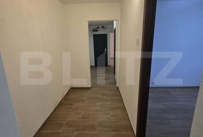 Spațiu comercial, de 70 mp, în Micro 11 - 4