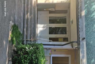 Apartament cu 4 camere semidecomandat în Central - 1