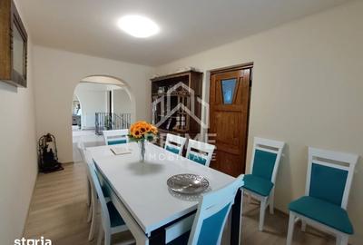 Casă cu 5 camere cu Teren 8142 Mp în Central - 2