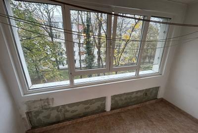 Titan Ozana 4 Camere Etaj 2 Bloc 1974 Reabilitat 2 Grupuri Sanitare 15Min Metrou - 12