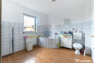 Casă cu 5 camere cu Garaj în Stupini - 5