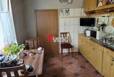 Casă cu 2 camere cu Garaj în Complex Studențesc - 1