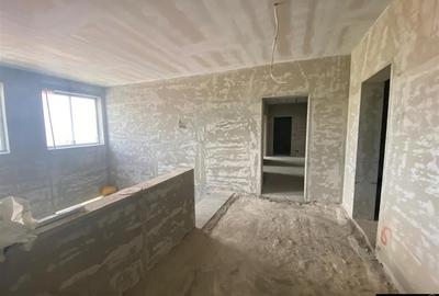 Cladire la rosu - 9 apartamente - 7