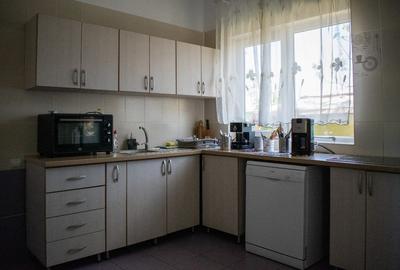 Casă multifuncțională P+1+M - 10 camere, 2 bucătării, living spațios - 6