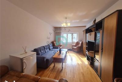 Apartament cu 3 camere decomandat, mobilat în Valea Cetății
