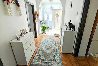 Casa de vanzare in Hunedoara, zona Chizid, 4 camere, 2 bai, renovata. 125000 - 5