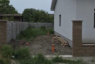 Casă cu Teren 250 Mp în Moșnița Veche - 1