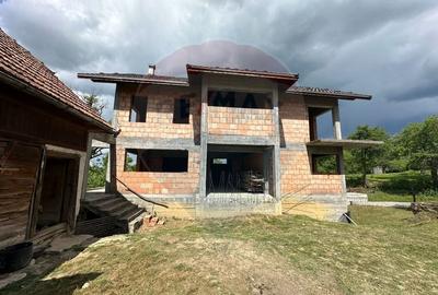 CASA cu PRIVELISTE- Somcuta - 2