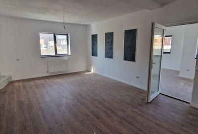 Casă cu 6 camere cu Teren 420 Mp în Domnești - 2