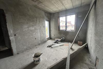 Duplex la gri 175 mp utili 58 mp demisol curte 180 mp  3 bai 3/4 dormitoare - 29