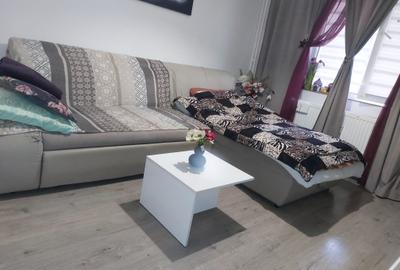 Apartament cu 4 camere decomandat în Rahova - 2