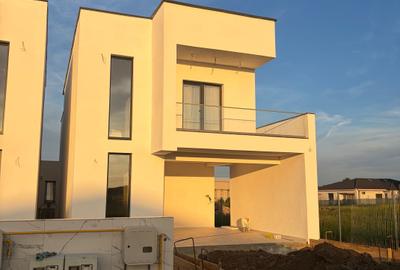 Casă cu 4 camere în Giarmata