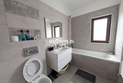 Apartament 2 Camere Decomandat Strip-Mall Sanpetru - 11