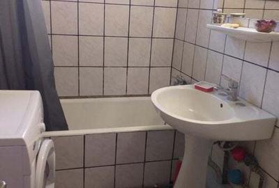 Apartament cu 2 camere decomandat în Drumul Taberei