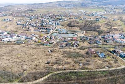 Teren de 1424 mp, în Hlincea - 8