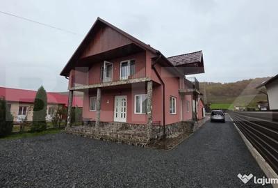Casă cu 4 camere cu Teren 1000 Mp în Central - 5