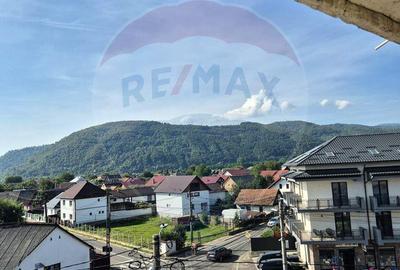 Apartament cu 4 camere în Central - 1