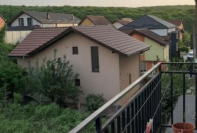 Apartament cu 3 camere decomandat în Central - 1