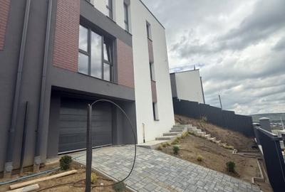 Casa 5 camere - 123,57 mp utili - garaj - zona Eroilor, Floresti!