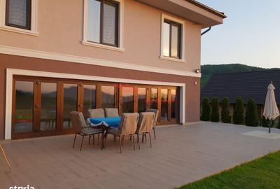 Casă cu 4 camere decomandat cu Teren 2000 Mp în Central - 8