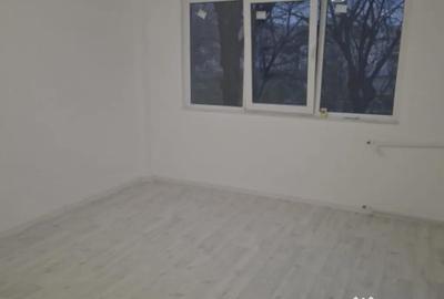 Apartament cu 2 camere semidecomandat în Vest - 3