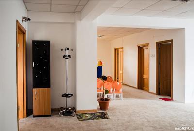 Casă cu 12 camere cu Teren 705 Mp în Faleză - 5