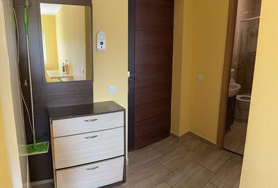 Garsonieră decomandată în Decebal - 2