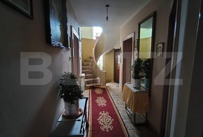 Casă individuală cu 9 camere cu Teren 416 Mp în Central - 3